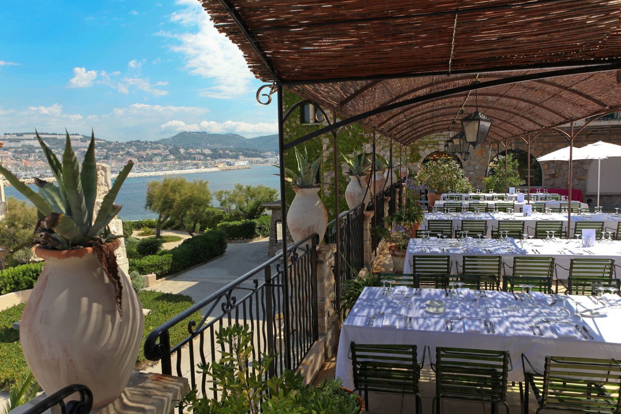 Hotel Delos - Ile De Bendor Bandol Restaurant photo